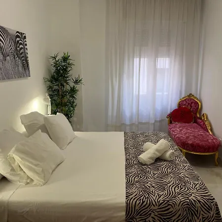 Isg Apartments Escuelas Pias Free Parking-2
