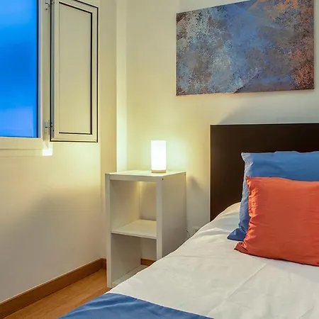 Apartamento 4 Dormitorios Y 3 Balcones - Sevilla Centro-2