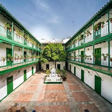 Alcázares Sevilla centro-3