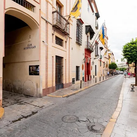 Bonito Callejón en la Judería by TheGoodTourist-3