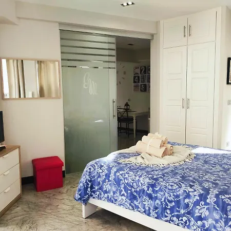 Bohemian & Suites Panoramic -Parking-3