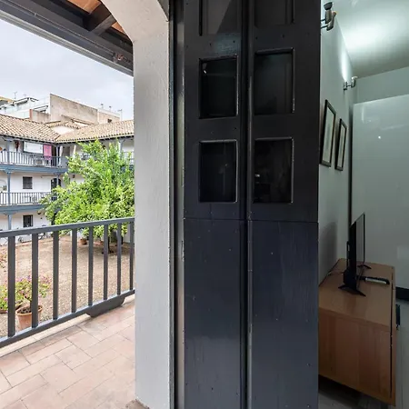 Apartamento en monumento histórico nacional Corral del Conde-duque de Olivares-2