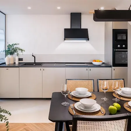 Magno Apartments Robles With Jacuzzi And Private Parking-2