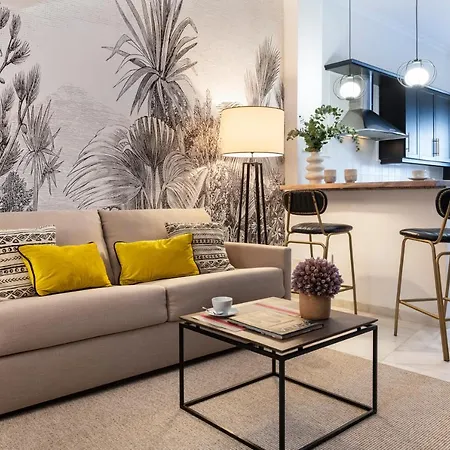 Hernando Colon Suite Apartments-3