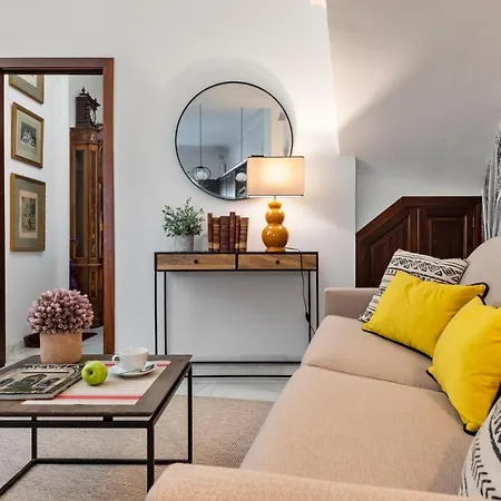Hernando Colón Suite Apartments-2