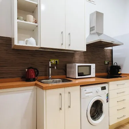 Hostly Rbh0 Modern Apartment-3