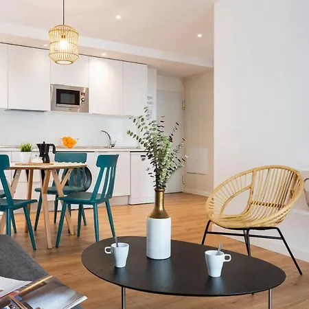 Lola 14 Suite Apartment-3