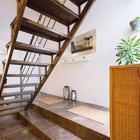 2 Rooms For 4, Piso Compartido-3