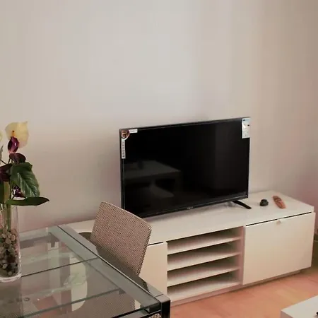 Apartamento En La Plaza Del Salvador.-2