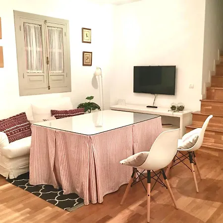 Cozy In Seville-2