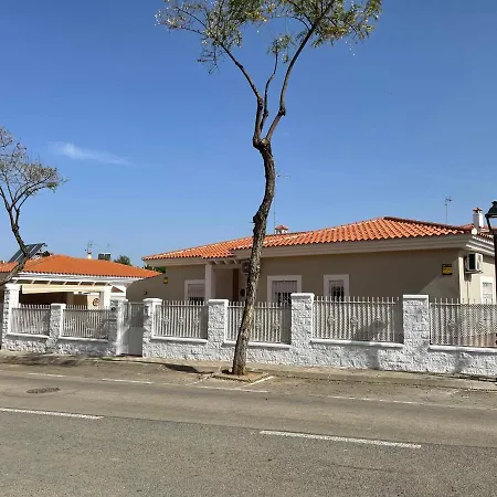 Villa Triana Con Piscina-2