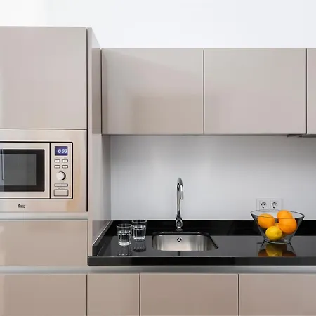 Suites Maestranza - Santas Patronas By Magno Apartments-3