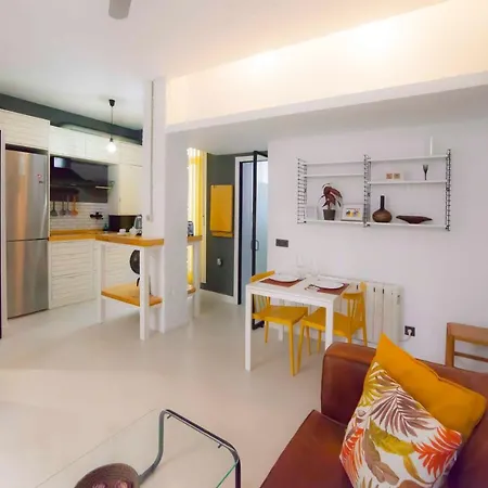 Modern Apartment In City Centre-3