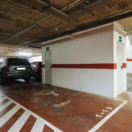 Vut Puerta Real - Free Parking-3