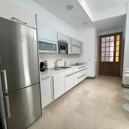J21 Apartment By Cathedral Alcazar-3