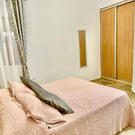 Apartamento Acogedor Y Moderno En Pleno Centro De Sevilla Con Parking Gratis-3