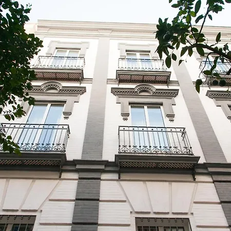Isg Apartments Cedaceros 12-2