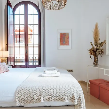 Homeyseville-Amazing Penthouse Giralda Views 8 Pax, Parking Optional-2