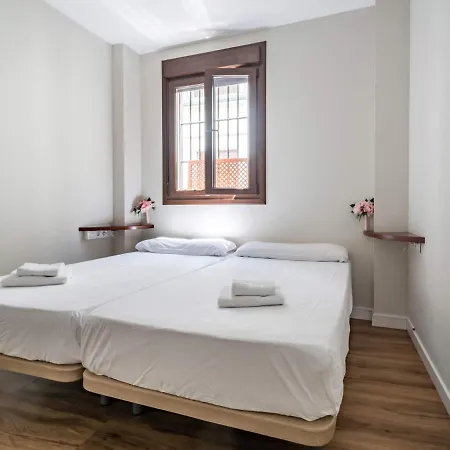 2 Bedrooms 2 Bathrooms - Triana- Seville-2