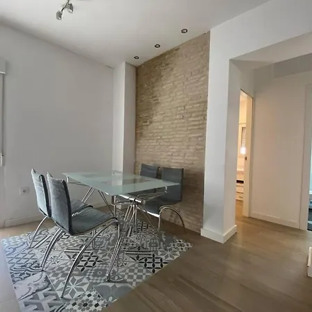 Central And Cozy Apartment In Seville-3