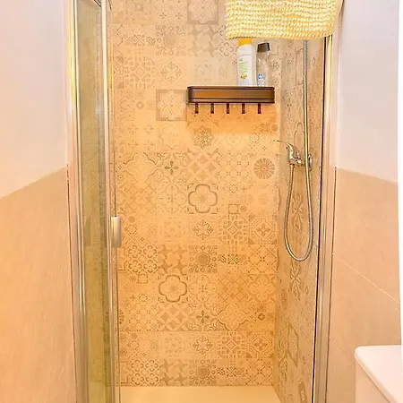 Family Apartment In Triana-3