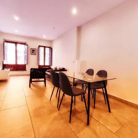Luxury Busto Patio privado Centro-2