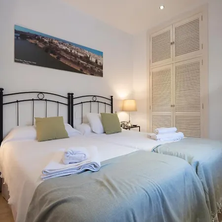 Apartamento con encanto en patio sevillano (204)-3
