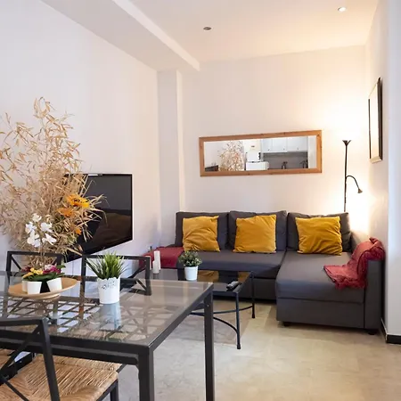 Apartamento con encanto en patio sevillano (204)-2