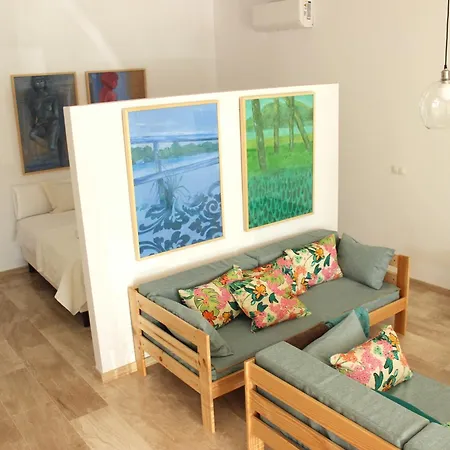 Nuevo Estudio moderno, agradable y cómodo-2