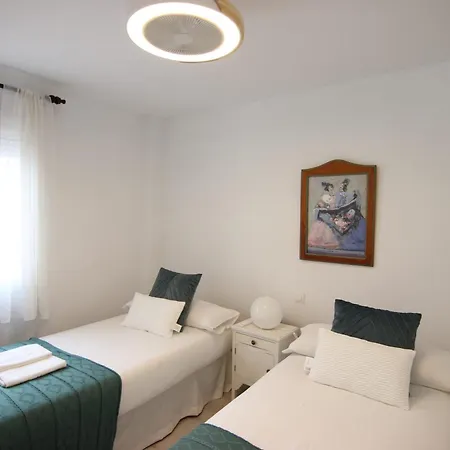 RentalSevilla Espacioso apartamento en la Alameda de Hércules con parking-3