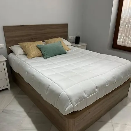 Riverwalk Suites - Puente Triana-2
