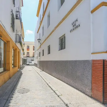 Riverwalk Suites - Puente Triana-2