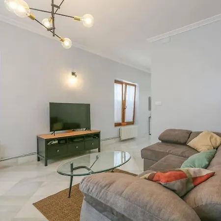 Riverwalk Suites - Puente Triana-2