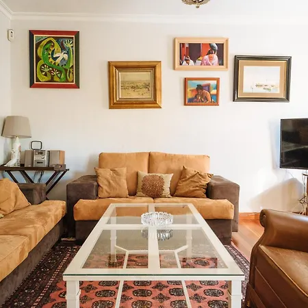 Acogedor Piso Con Parking Santa Justa-3