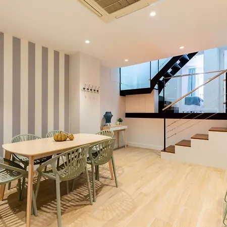 Sevillebnb Group- Santa Barbara Central Suites, Sevilla Center-3