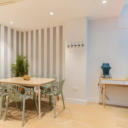 Sevillebnb Group- Santa Barbara Central Suites, Sevilla Center-2