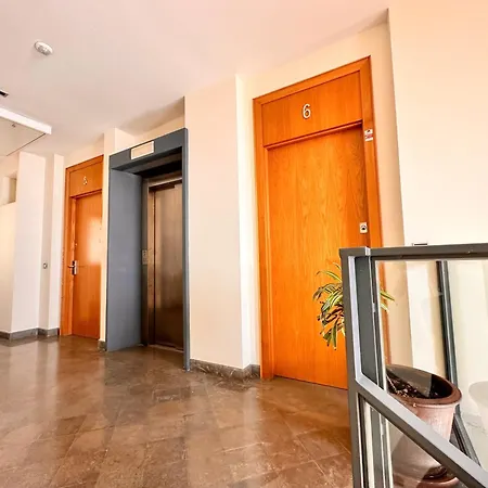 Penthouse Near Cathedral Private Rooftop Private Parking-3