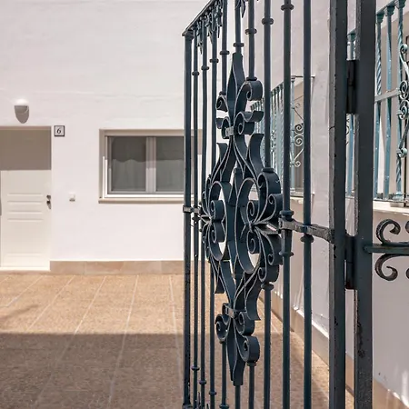 Cervantes Studios 6-3