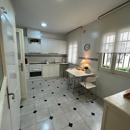 2 Bedroom Apartment By Guadalquivir River-3