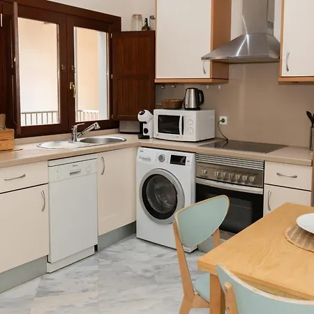 Charming & Quiet Apartment In Plaza Del Salvador-2