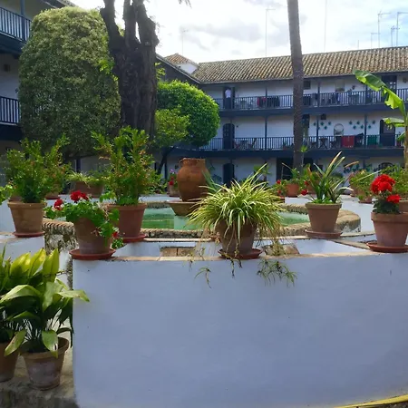 Andalusian Courtyard-3