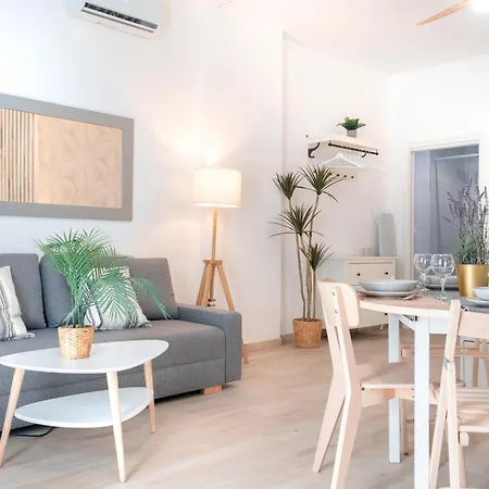 Isg Apartments Triana Jacuzzi 1-2