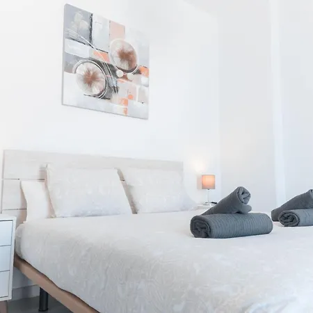 Atico Duplex Centro Con Jacuzzi Y Terraza Privada-2