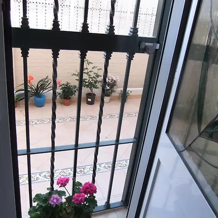 Cozy And Charming House In Sevilla-3