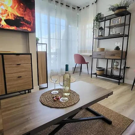 New! Cozy For Couples With Private Patio-2