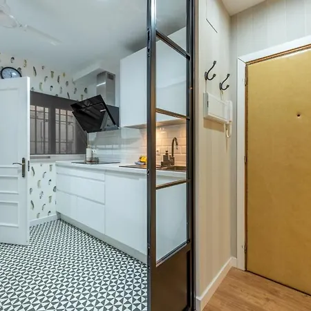 Wide With Beautiful Kitchen 2Bd 3Bth -Arenal-2