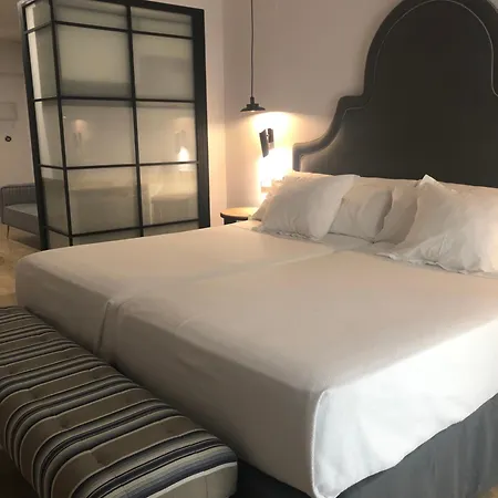 Suites Hom Sevilla-3
