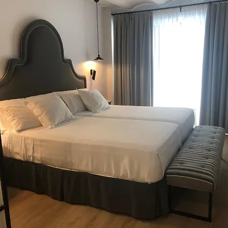Suites Hom Sevilla-3