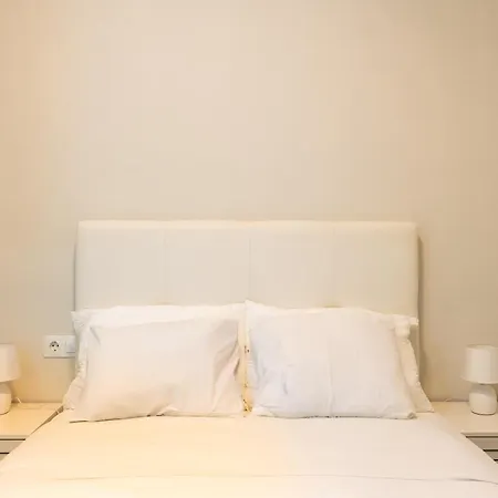 AoA Triana Loft-3
