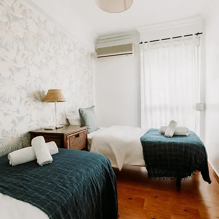 Spacious Central Apartment-3